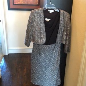 Size 12 Kay unger dress with jacket. Great cond